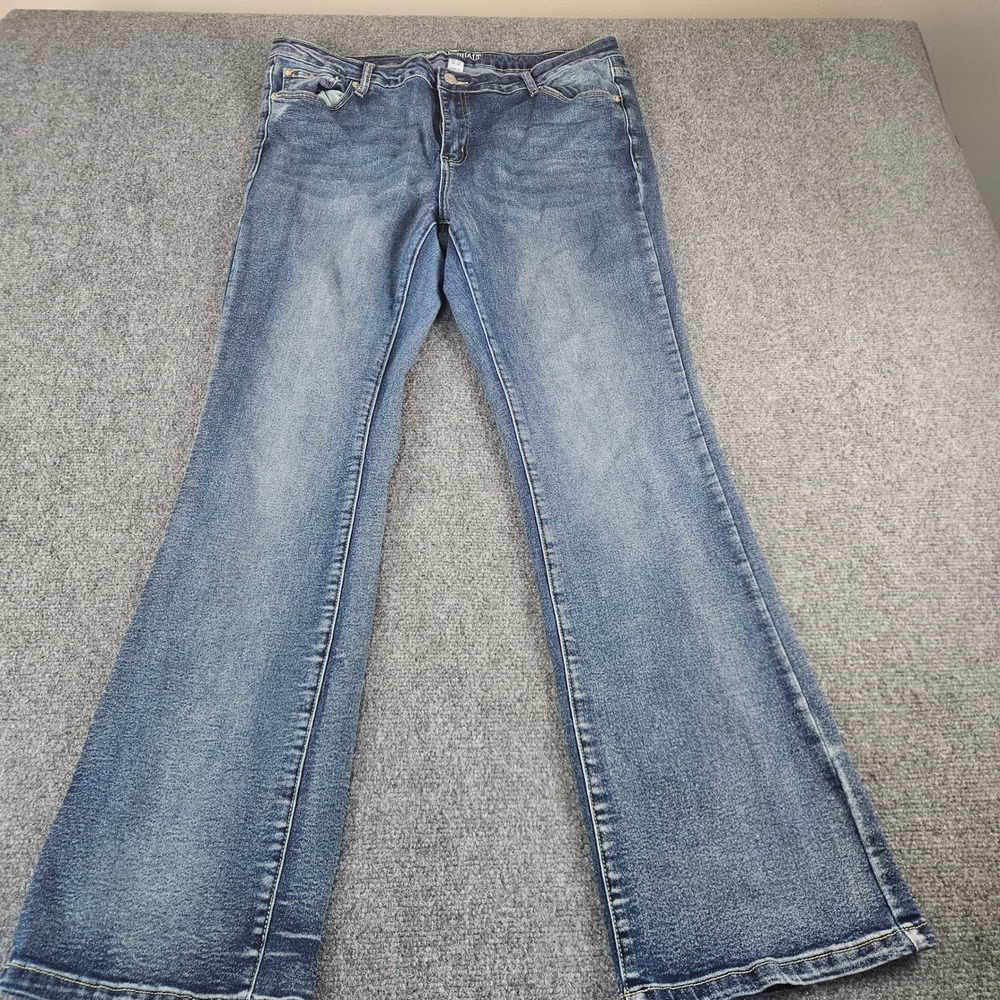 Blue Asphalt Womens XL Bootcut Jeans Blue Cross Embroidered Back Pocket Denim